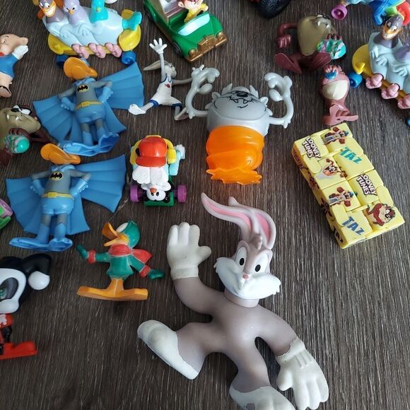 Warner Bros Looney Tunes, Animaniacs Figures Toy Lot - Picture 4 of 5